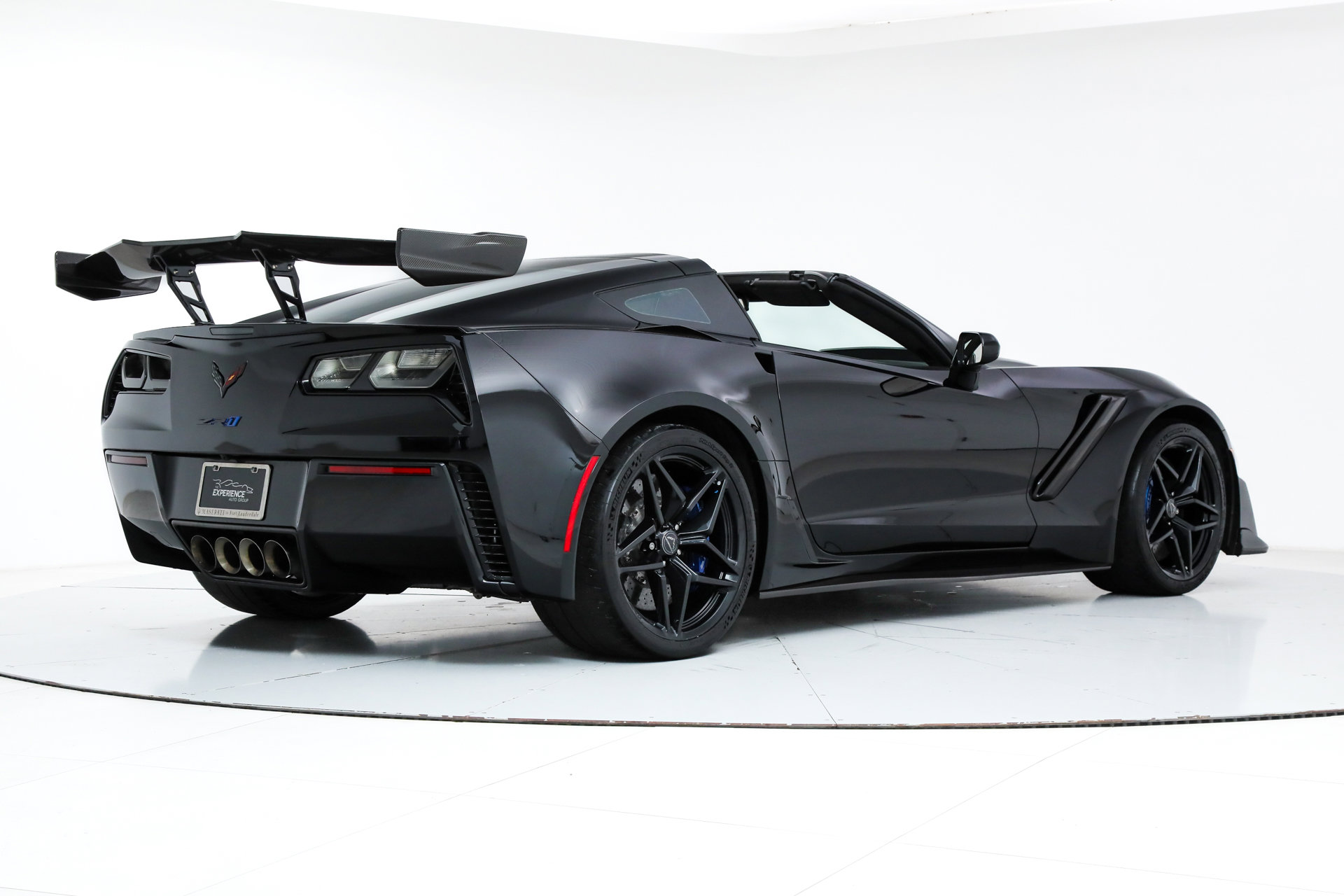 2019 Chevrolet Corvette ZR1 3ZR photo 3