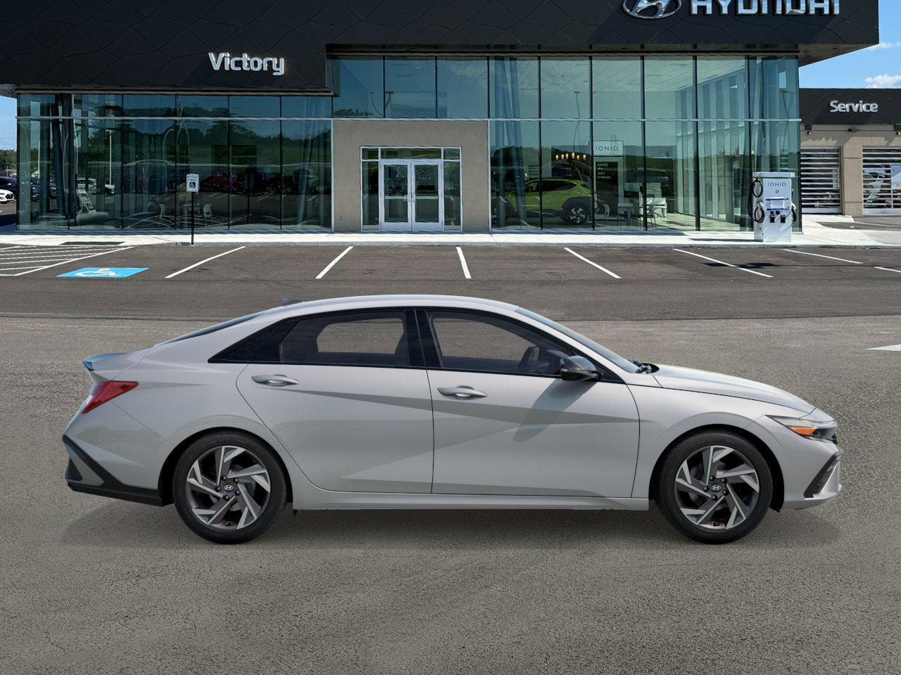 2025 Hyundai Elantra SEL Sport photo 5