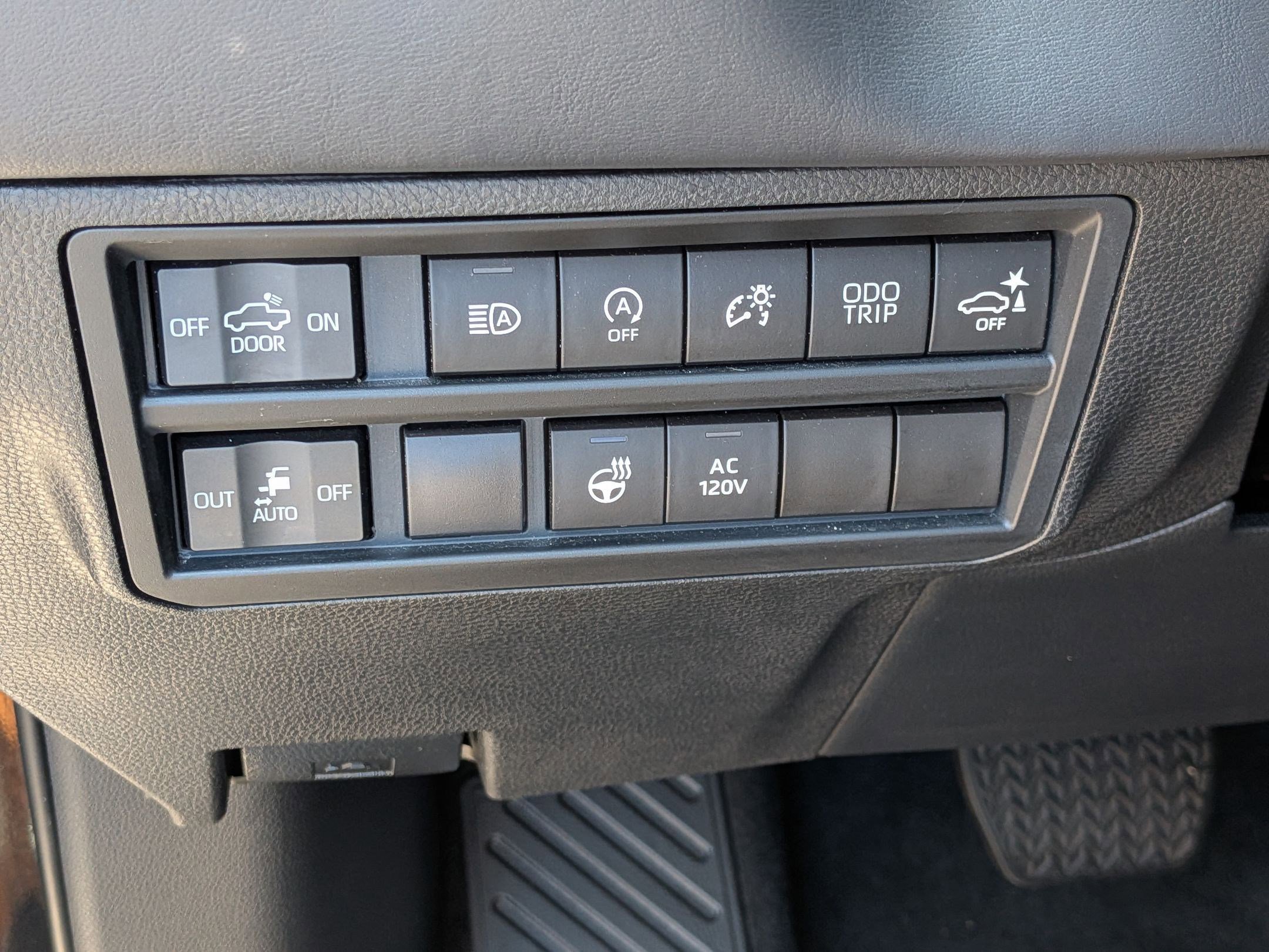 2022 Toyota Tundra Platinum photo 16