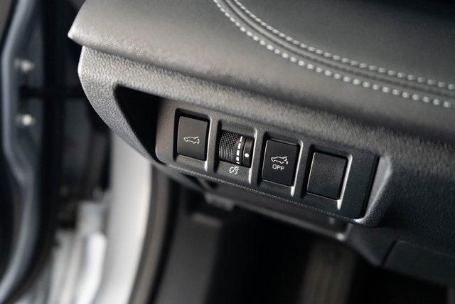 2021 Subaru Outback Limited photo 16