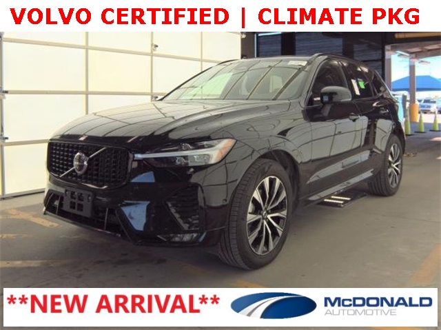 2025 Volvo XC60 Plus's photo
