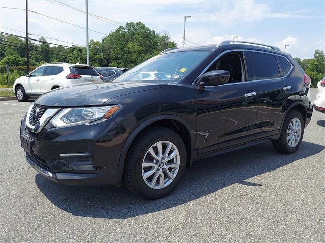 2018 Nissan Rogue SV photo 3