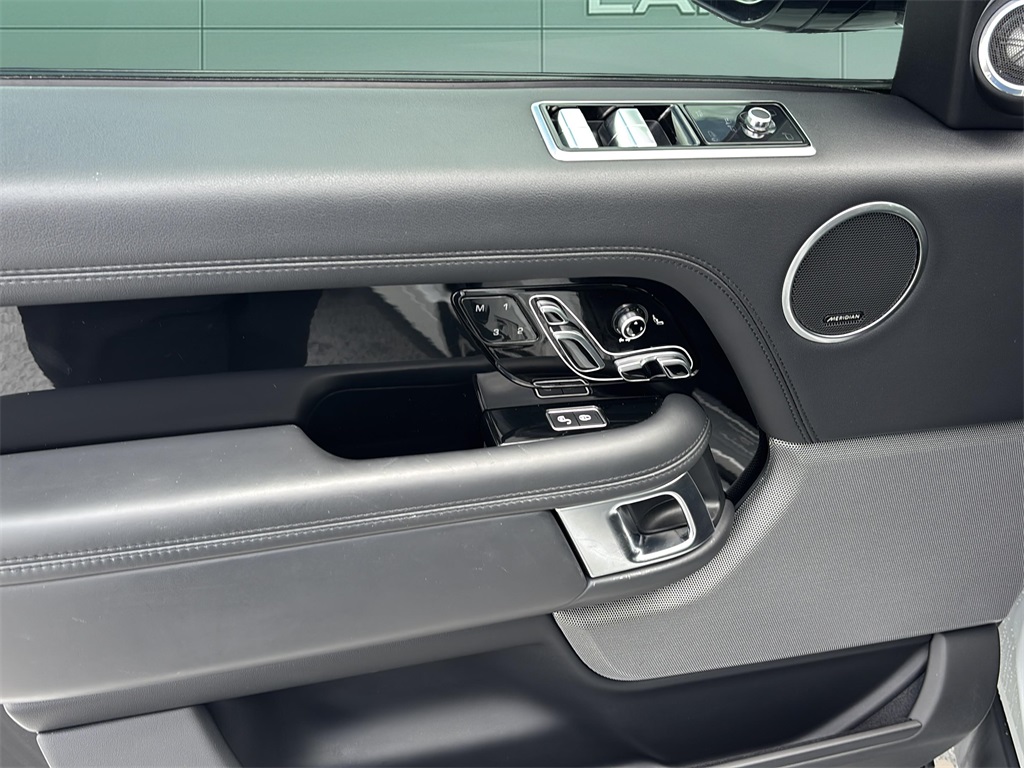 2019 Land Rover Range Rover SuperCharged photo 7