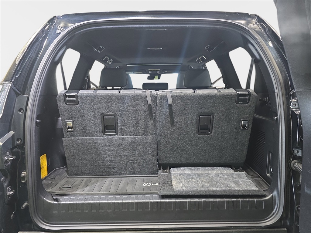 2021 Lexus GX 460 photo 8