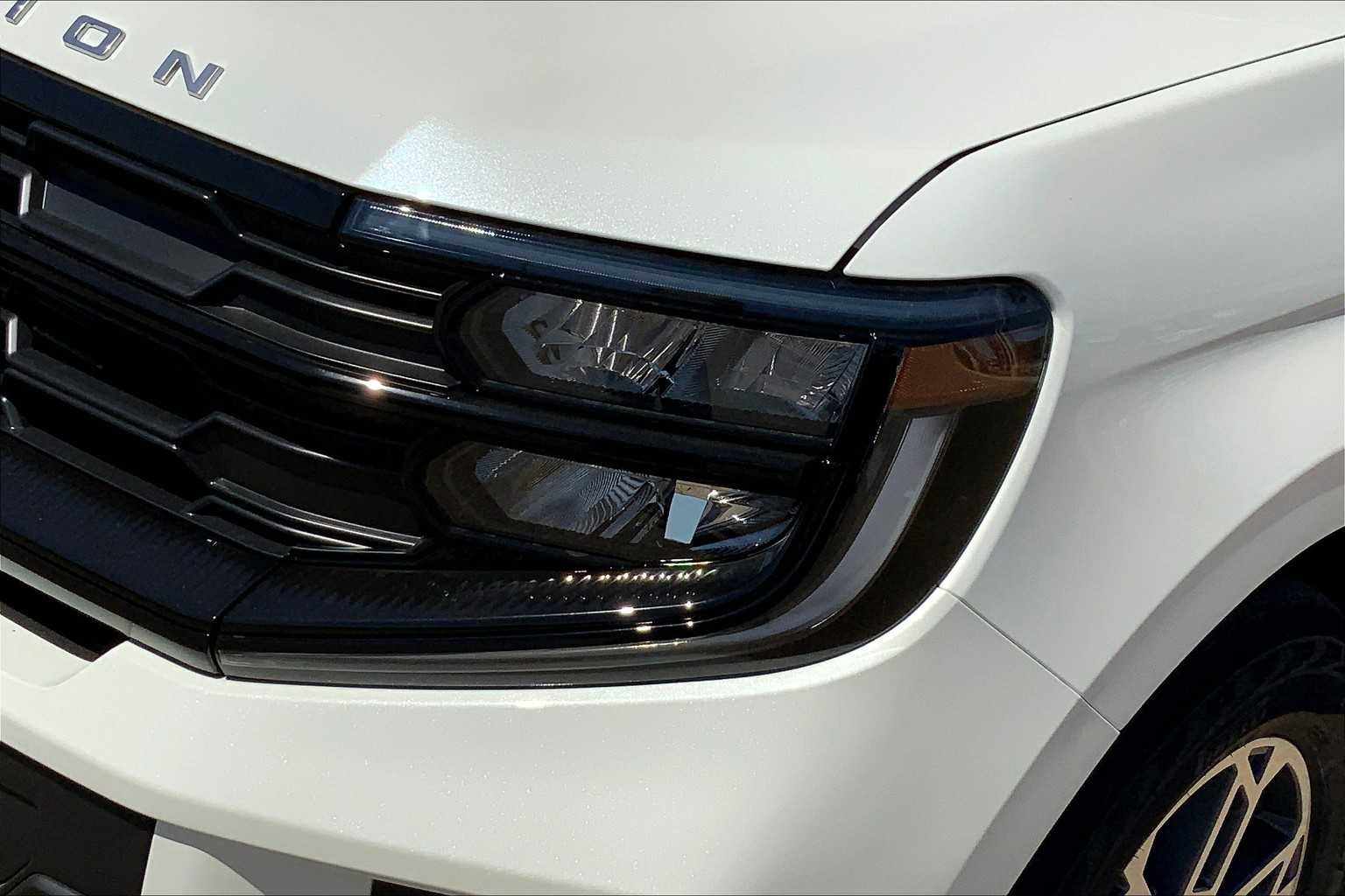 2025 Ford Expedition MAX EL photo 13