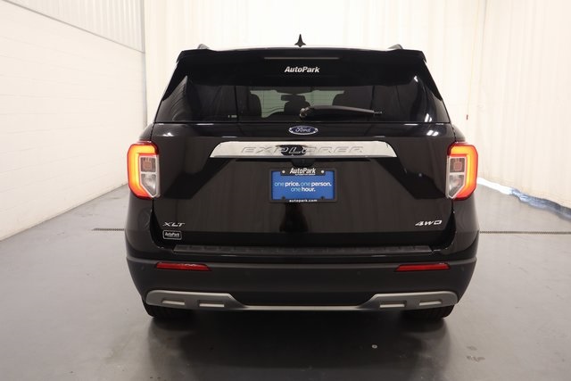 2023 Ford Explorer XLT photo 6