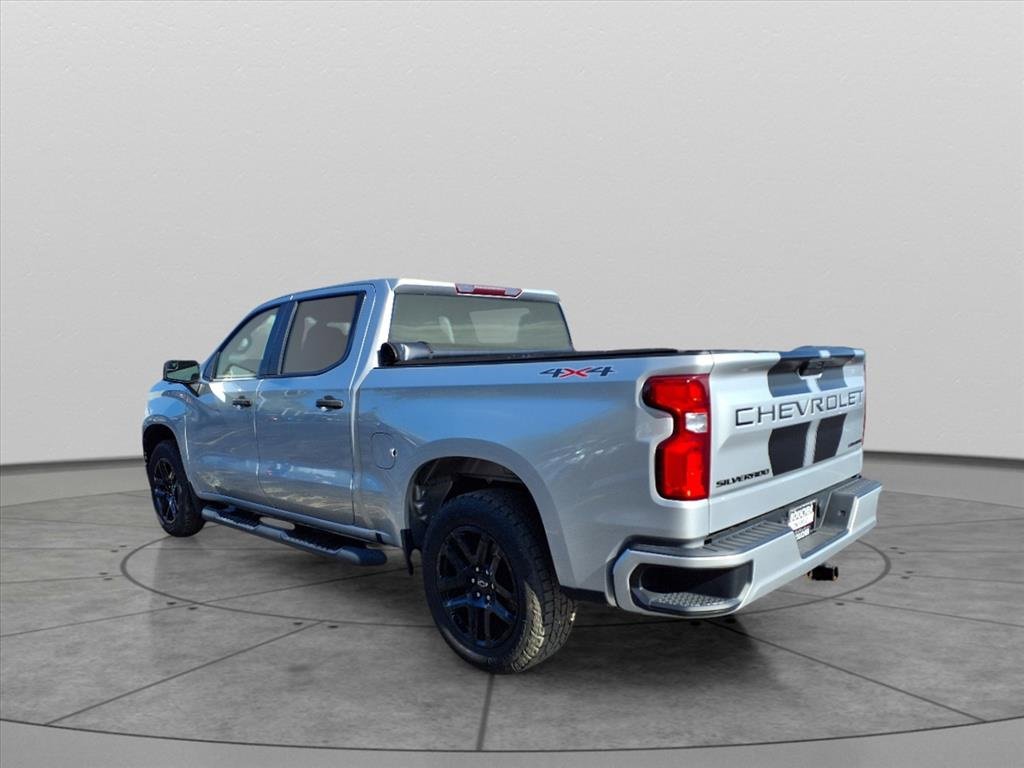 2021 Chevrolet Silverado 1500 Custom photo 4