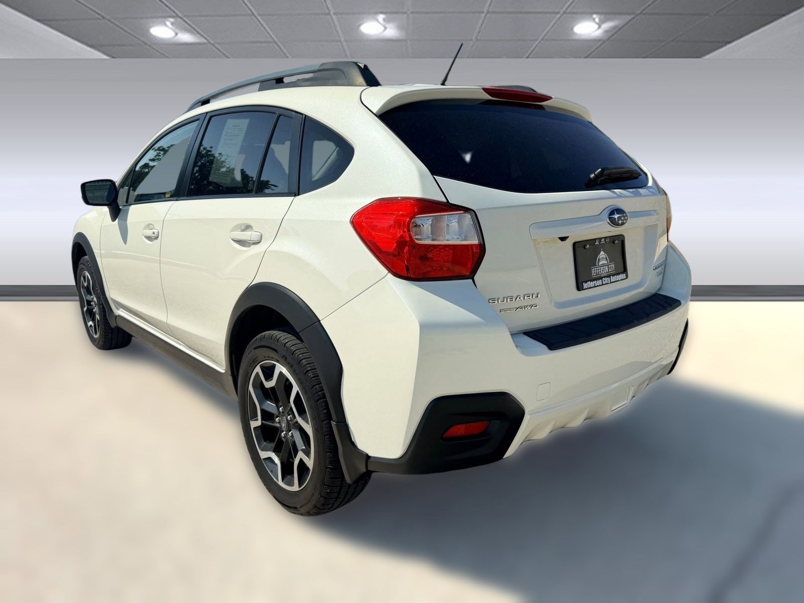 2017 Subaru Crosstrek 2.0i Premium photo 3