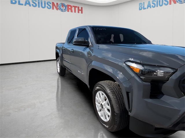 2024 Toyota Tacoma SR5 photo 4