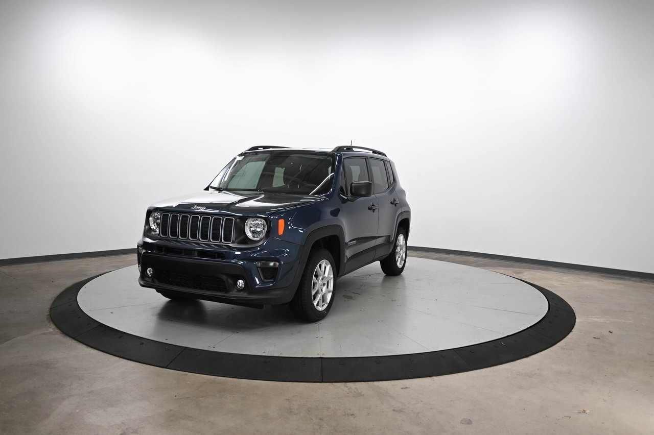 2022 Jeep Renegade Latitude photo 3