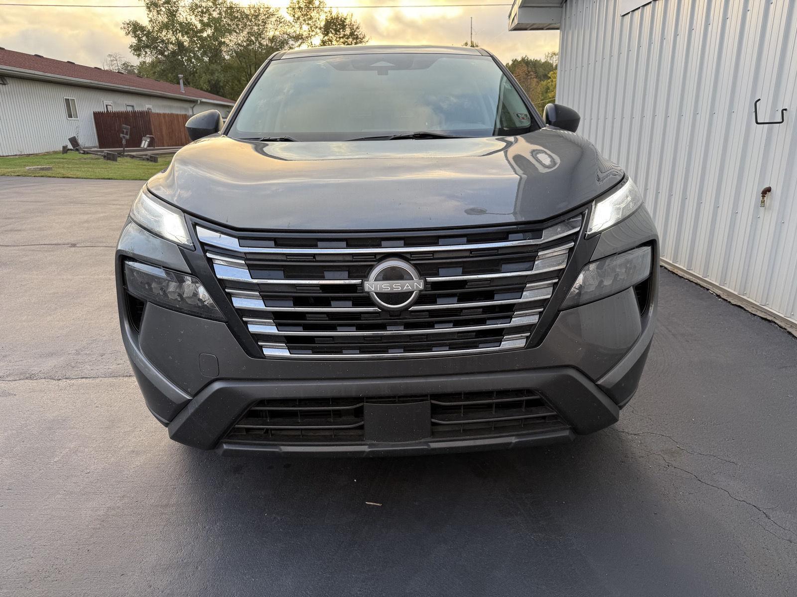 2024 Nissan Rogue S photo 3