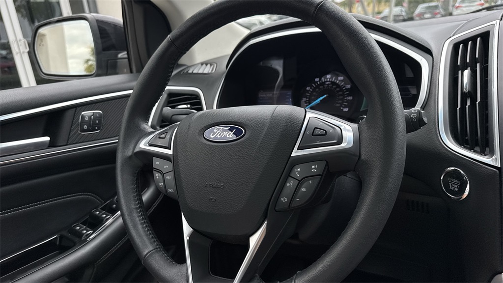 2017 Ford Edge Titanium photo 51