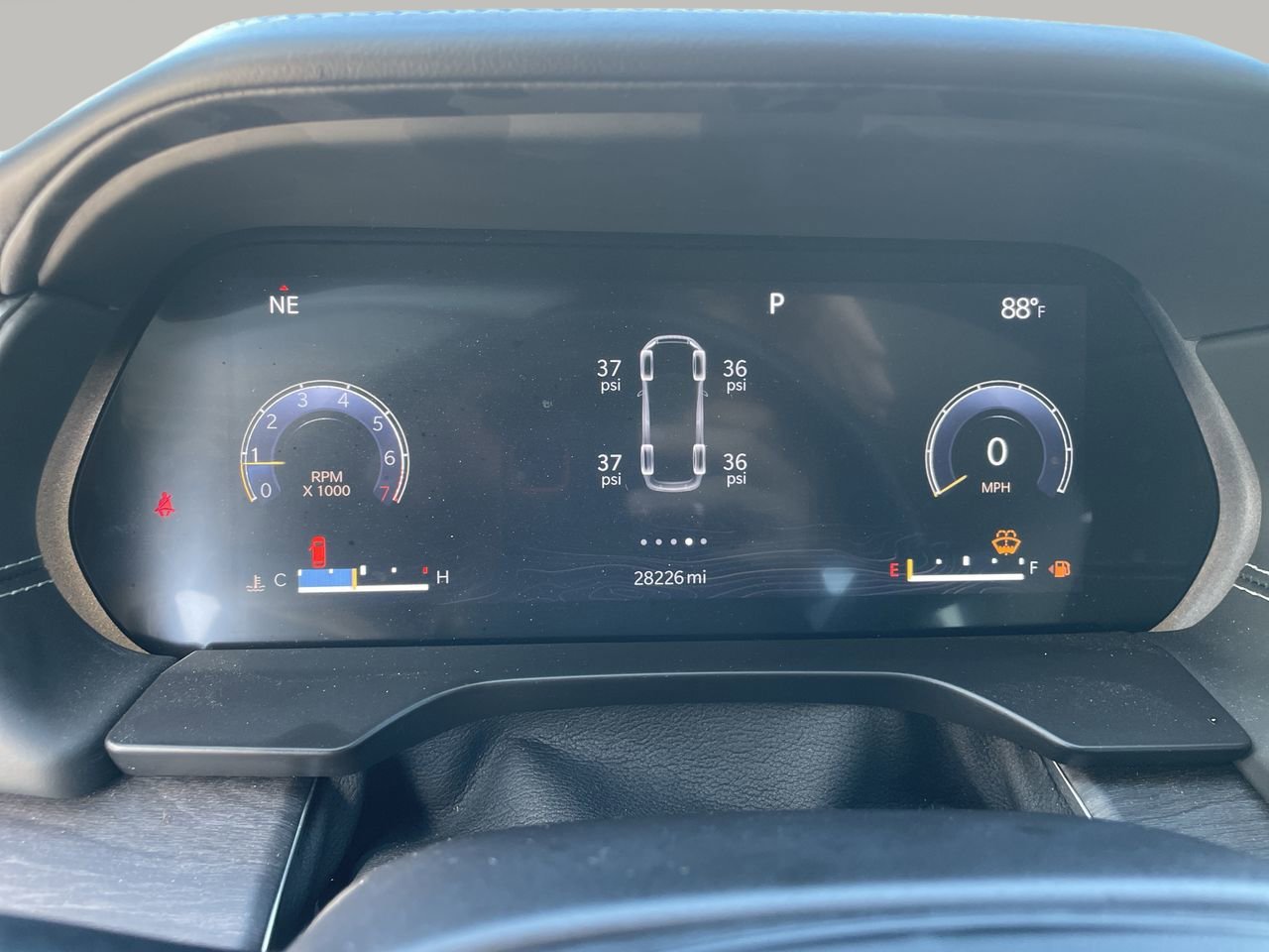 2022 Jeep Grand Cherokee Overland photo 32