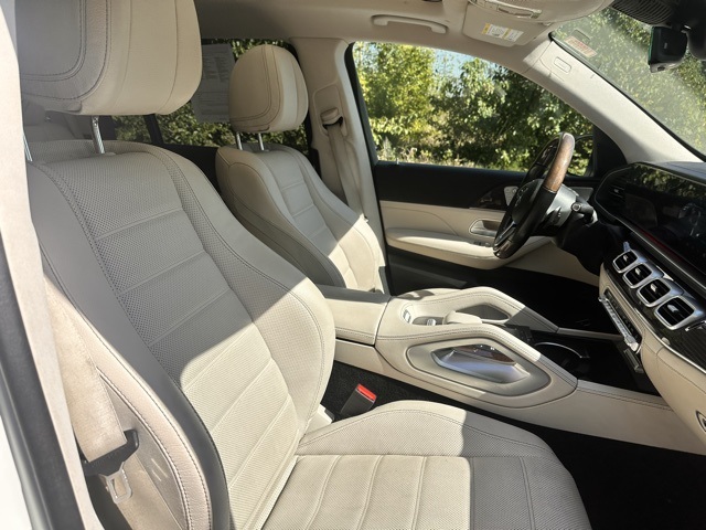 2022 Mercedes Benz GLS 450 4MATIC photo 19