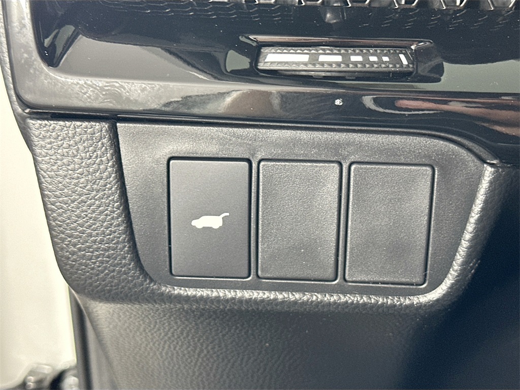 2026 Honda CR-V Sport Touring Hybrid photo 7