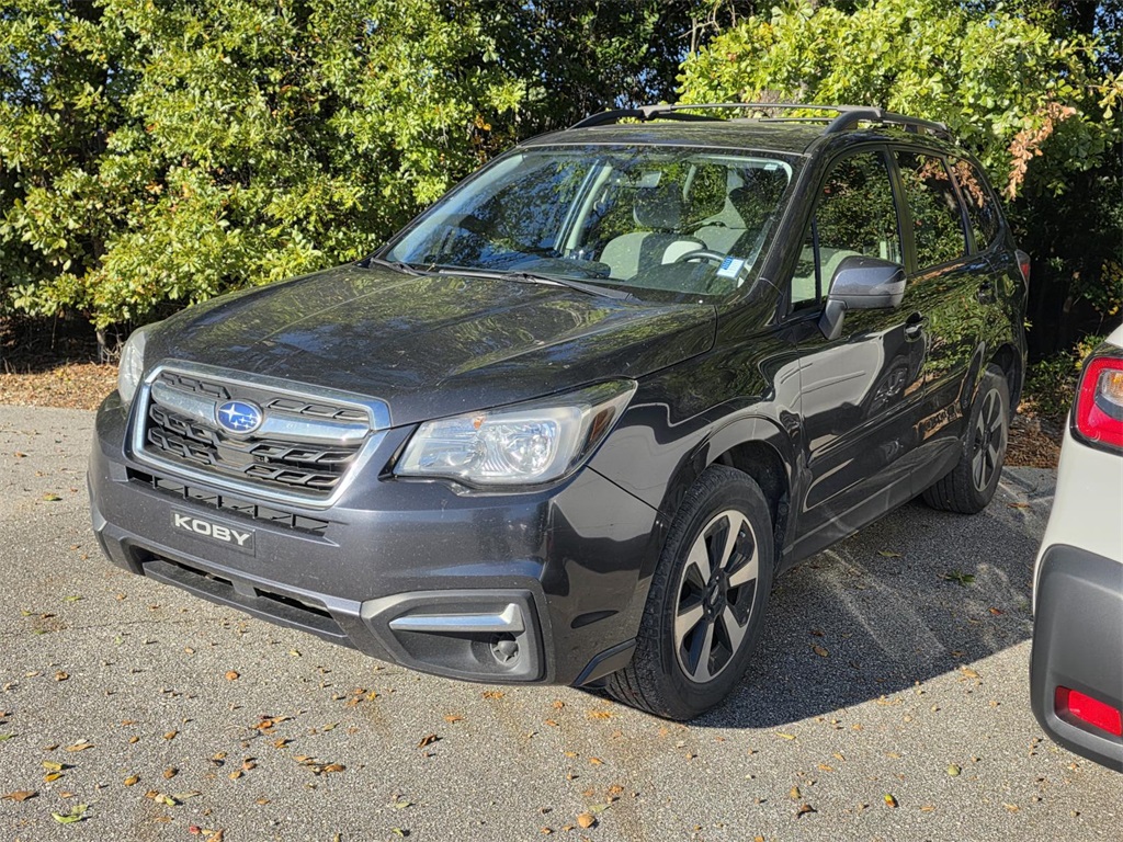 2018 Subaru Forester 2.5i Premium photo 4