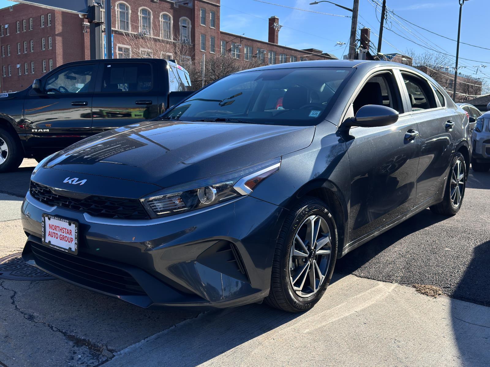 2023 Kia Forte LXS's photo
