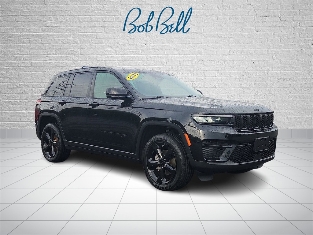 2023 Jeep Grand Cherokee Altitude's photo