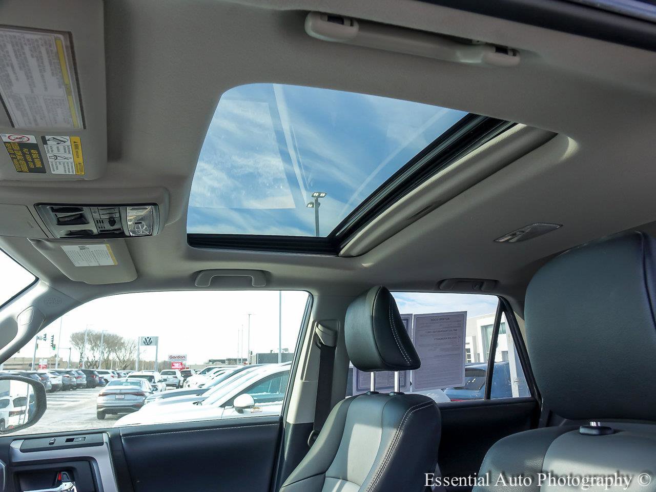 2019 TOYOTA 4RUNNER - Image 10