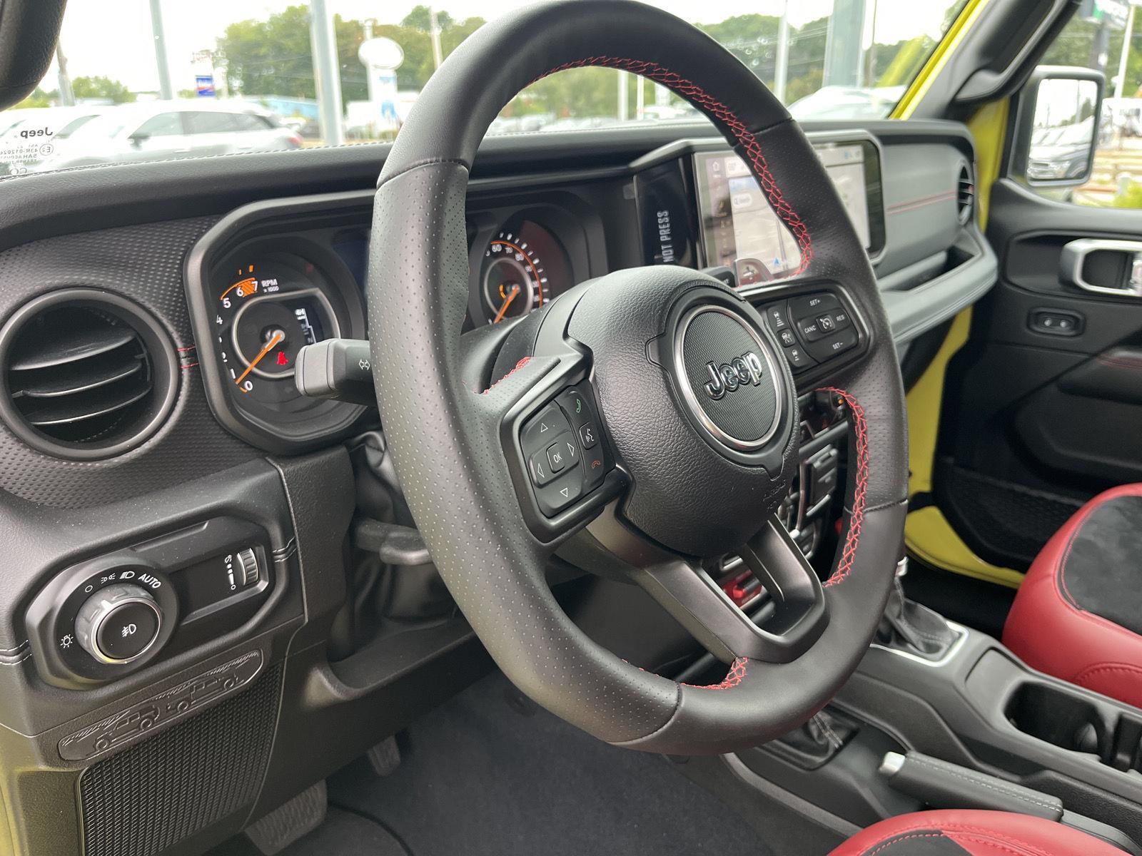 2024 Jeep Wrangler Rubicon 392 photo 11