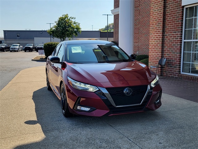 2022 Nissan Sentra SR photo 2