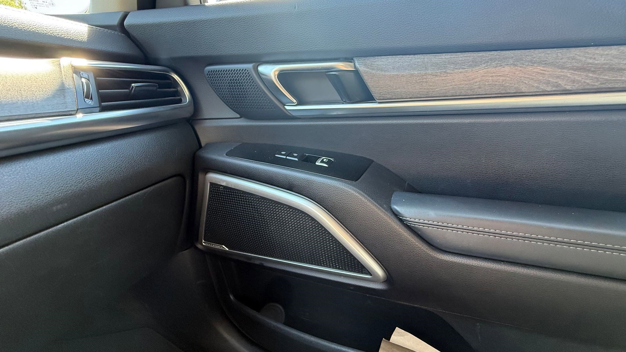2020 Kia Telluride EX photo 26