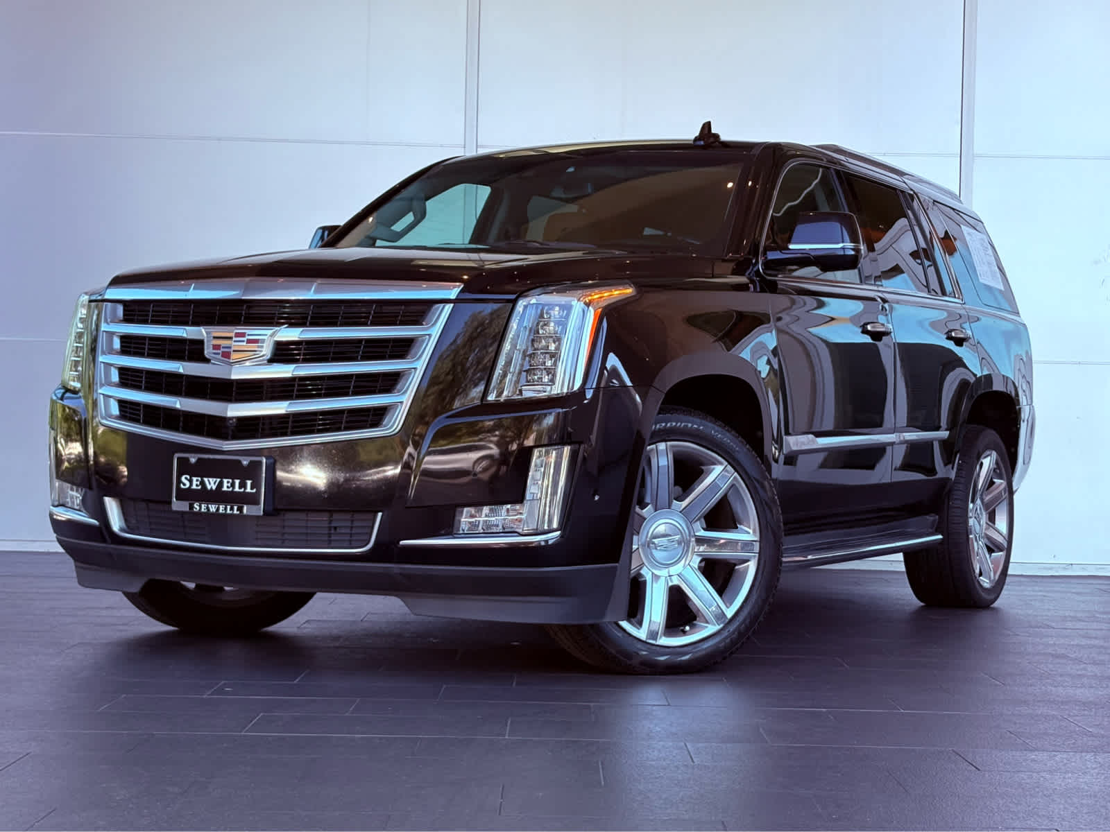 2019 Cadillac Escalade Premium Luxury's photo