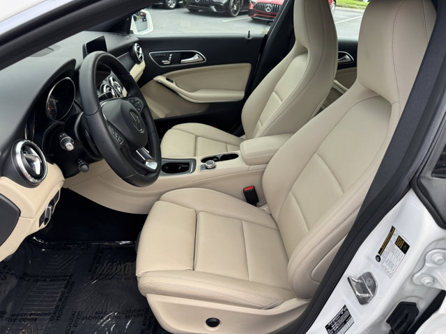 2018 Mercedes Benz CLA 250 photo 18