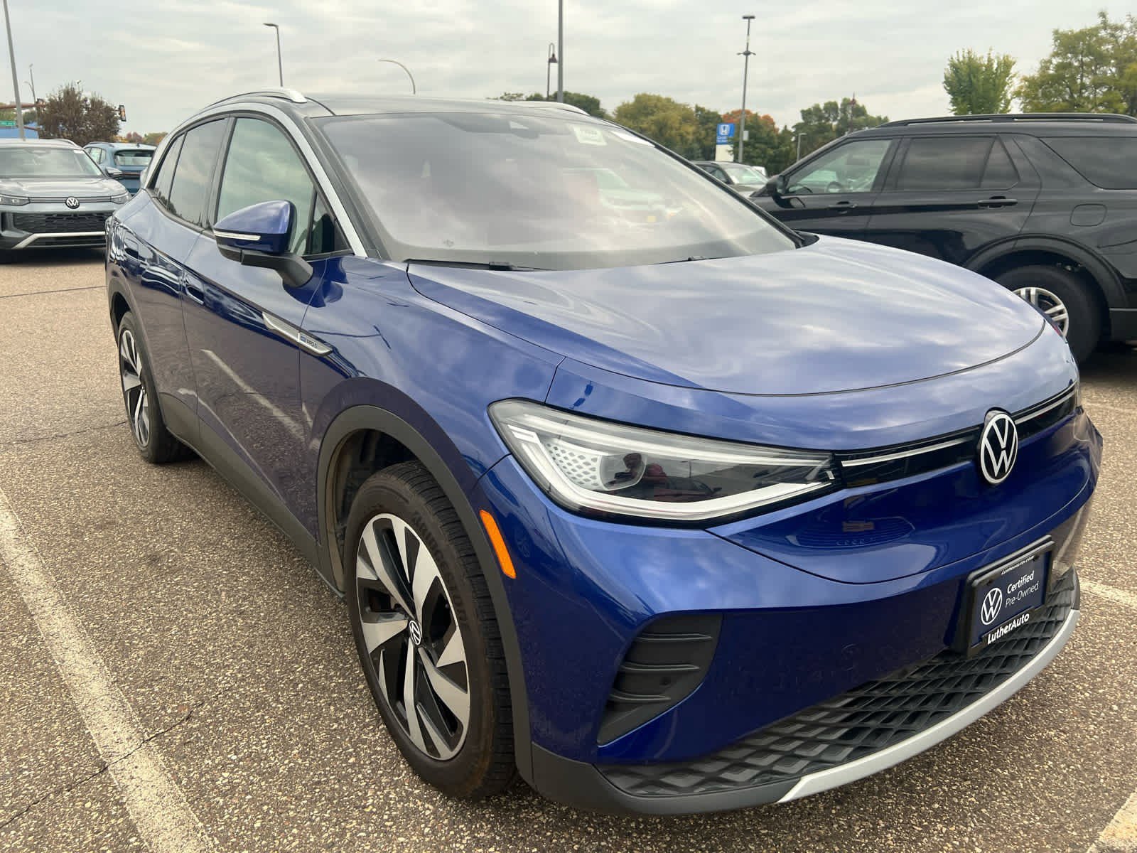 Certified 2021 Volkswagen ID.4 PRO S with VIN WVGUNPE25MP063593 for sale in Minneapolis, MN
