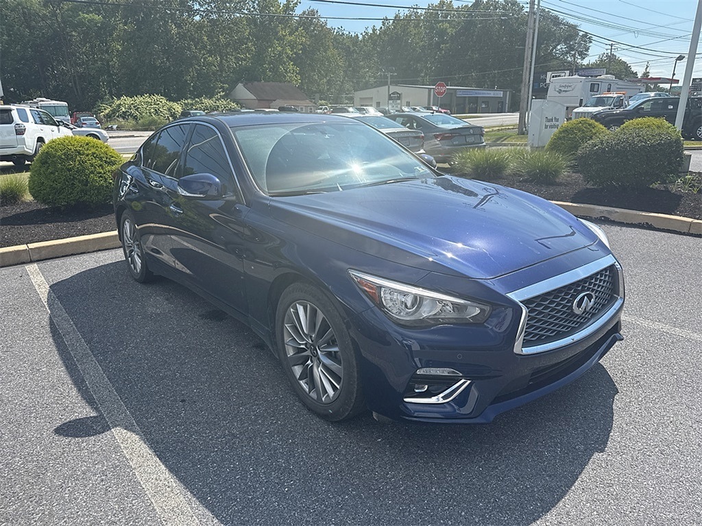 2023 Infiniti Q50 LUXE AWD photo 3
