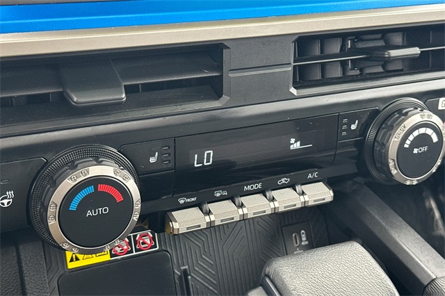 2024 Toyota Tacoma TRD 4x4 photo 19