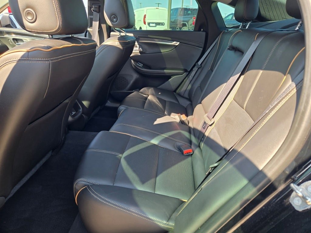 2018 Chevrolet Impala Premier photo 14