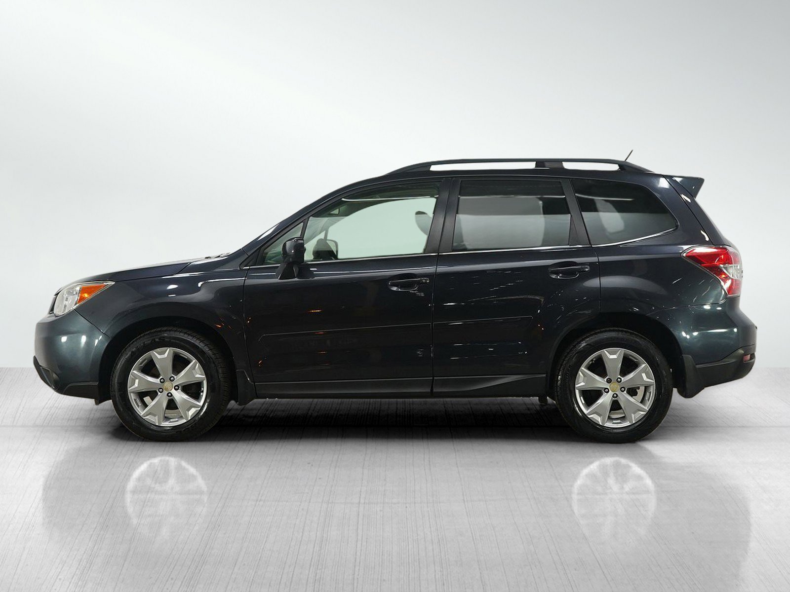 Used 2014 Subaru Forester i Limited with VIN JF2SJAJCXEH488999 for sale in South Saint Paul, MN