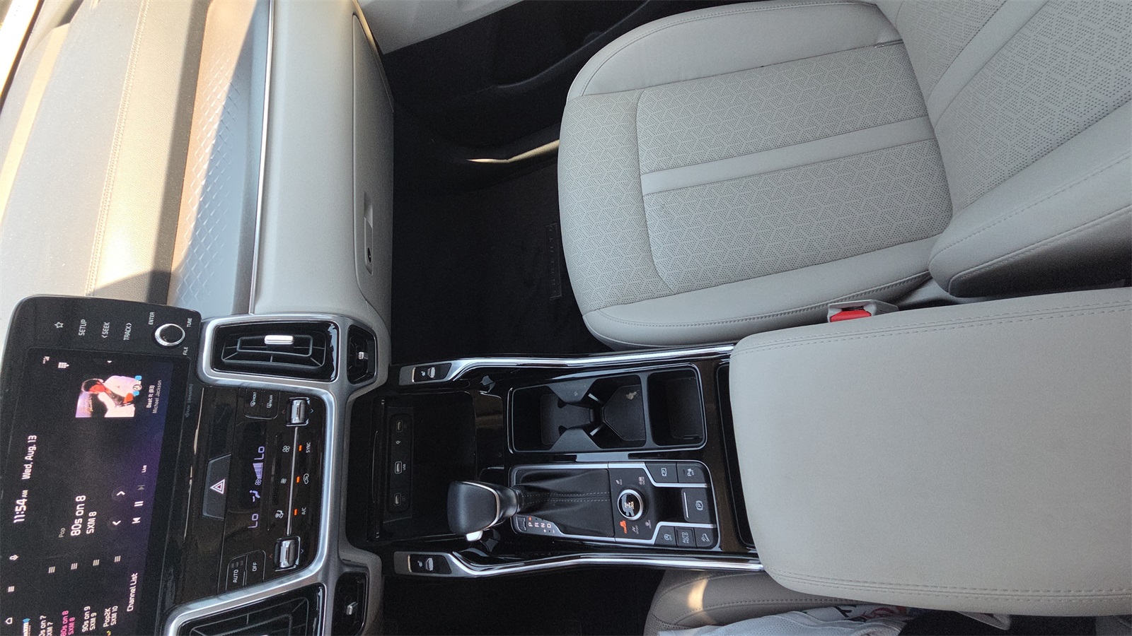 2023 Kia Sorento SX photo 32