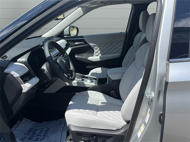 2025 Mitsubishi Outlander PHEV SEL photo 35
