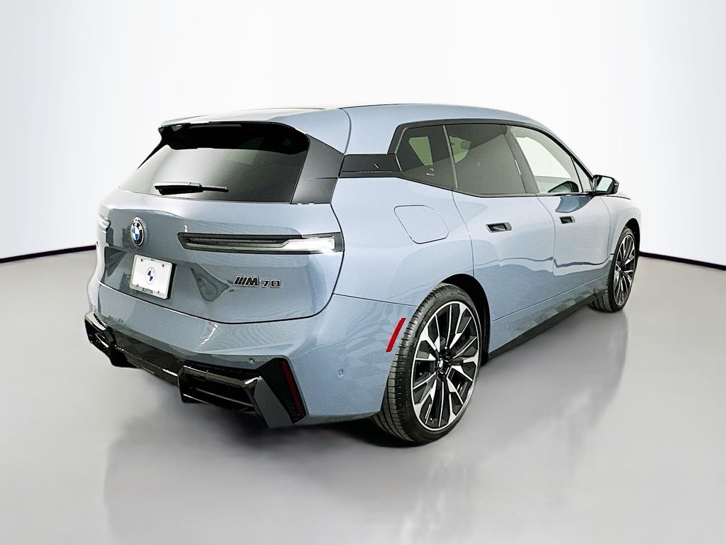 2026 Bmw iX iX M70 photo 5