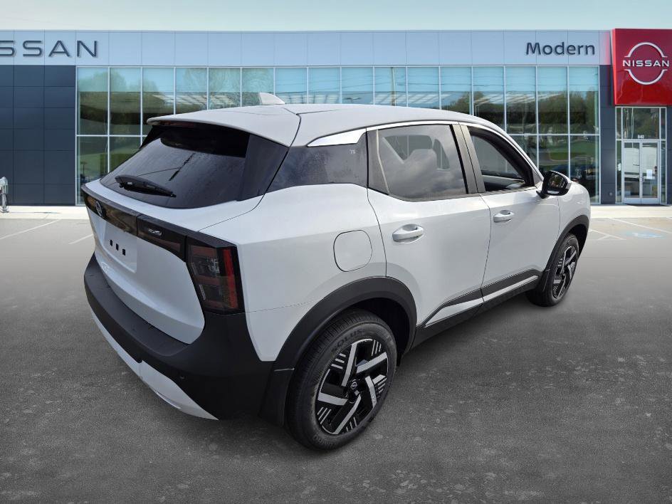 2025 Nissan Kicks SV photo 2