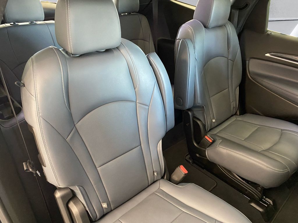 2024 Buick Enclave Premium photo 16