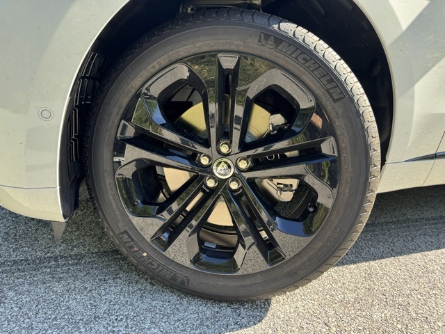 2026 Jaguar F-PACE P250 R-Dynamic S photo 2