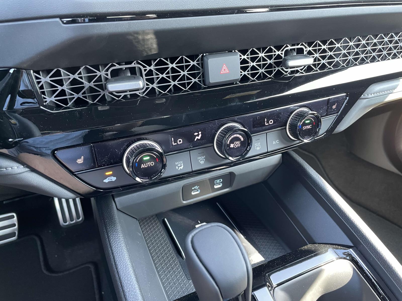 2025 Honda Accord Hybrid Sport photo 10