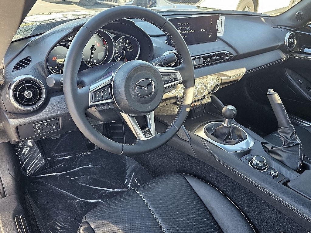 2025 Mazda MX-5 Miata Miata Grand Touring photo 19
