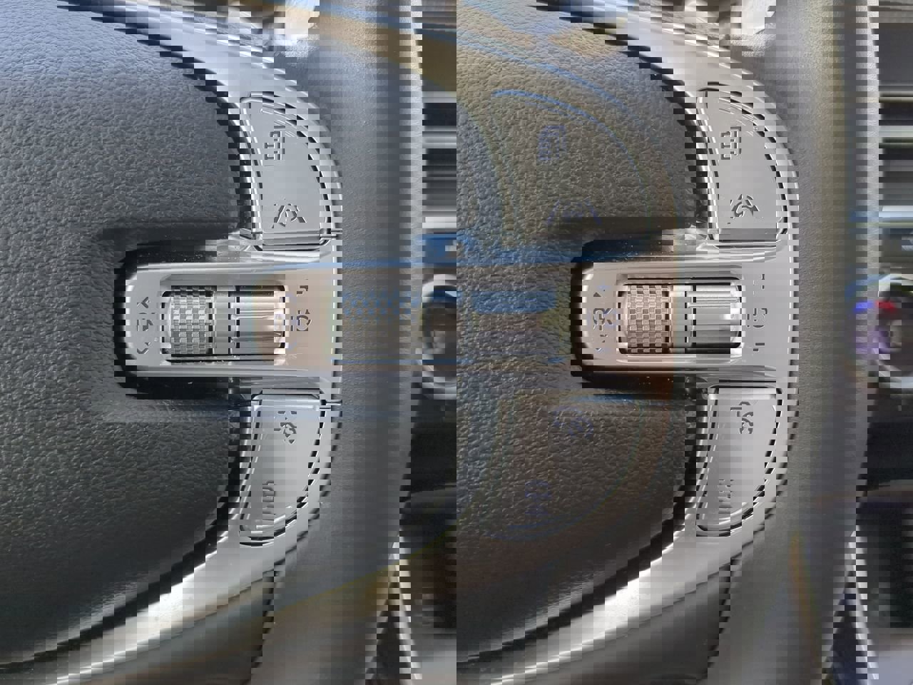 2024 Genesis GV80 3.5T Advanced photo 25