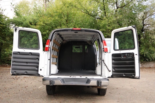 2023 Chevrolet Express 2500 Work Van photo 4