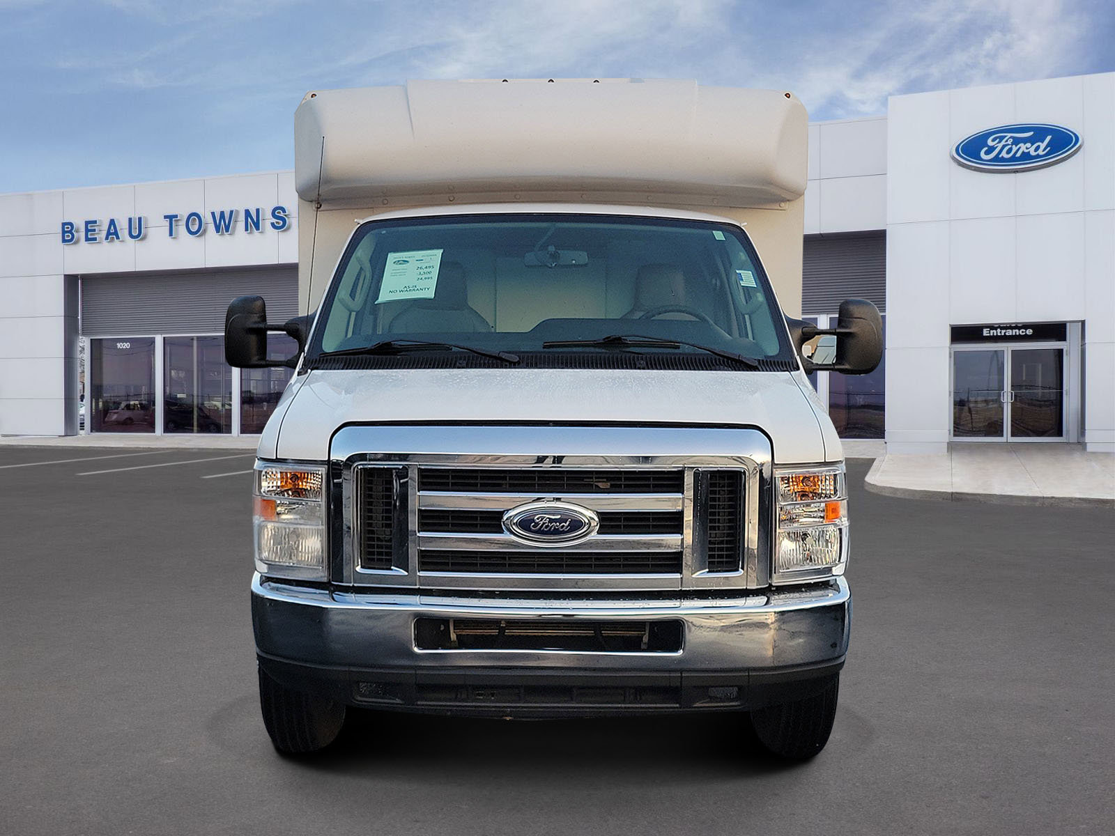 2019 Ford E-350 photo 2