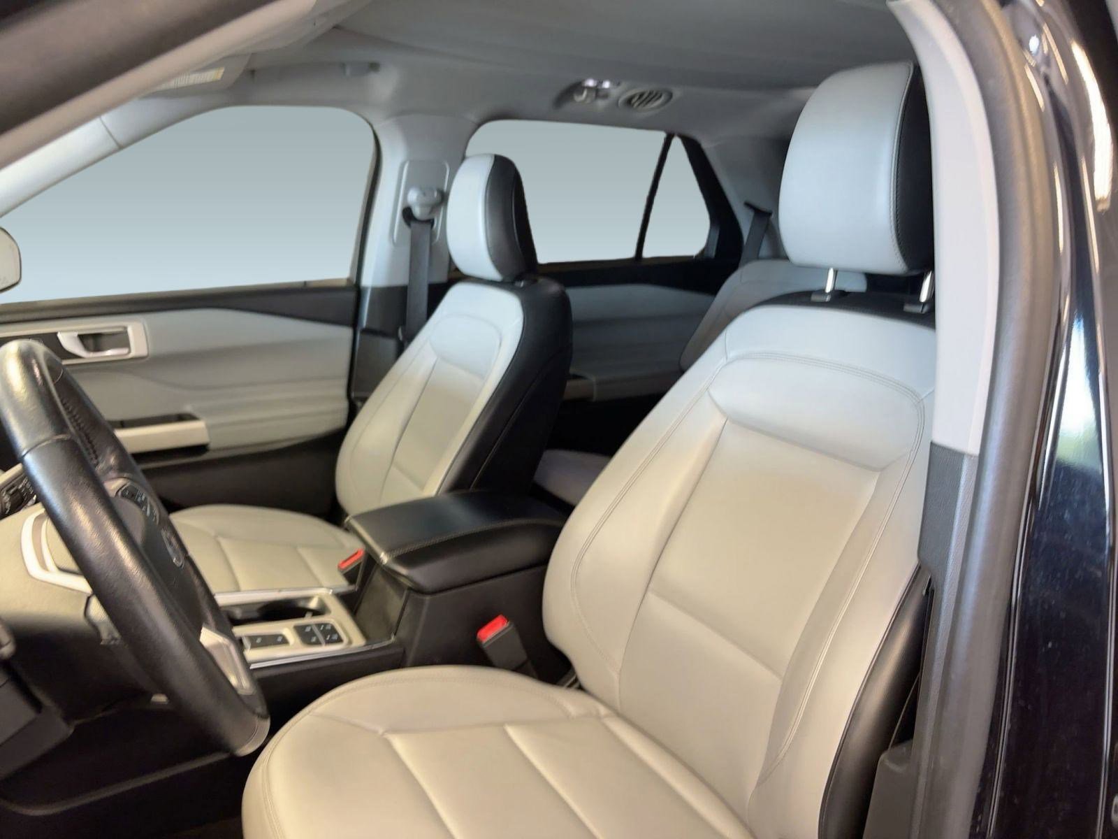2021 Ford Explorer XLT photo 4