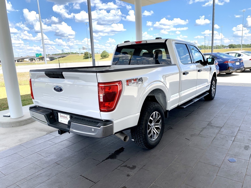 2021 Ford F-150 XLT photo 2