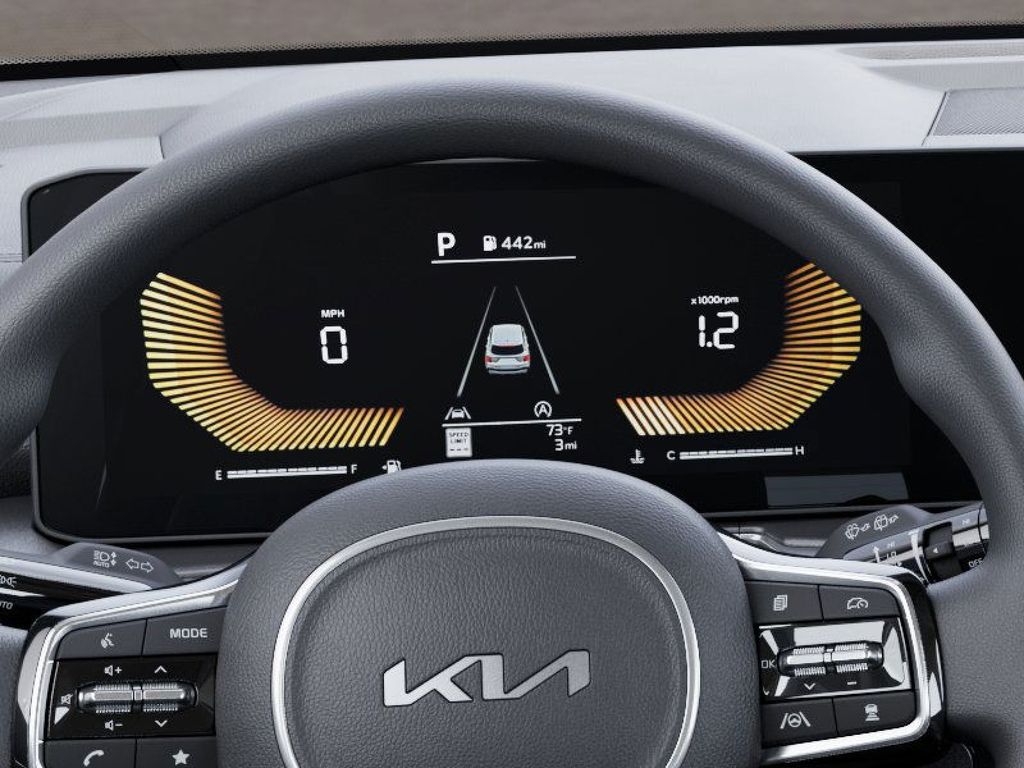 2024 Kia Sorento LX photo 17
