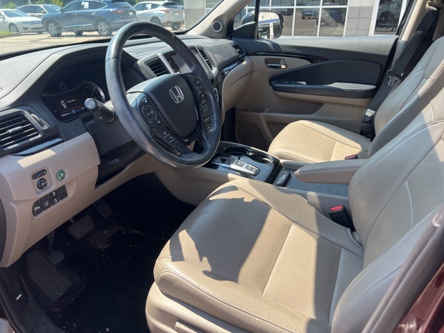 2017 Honda Pilot Elite photo 14