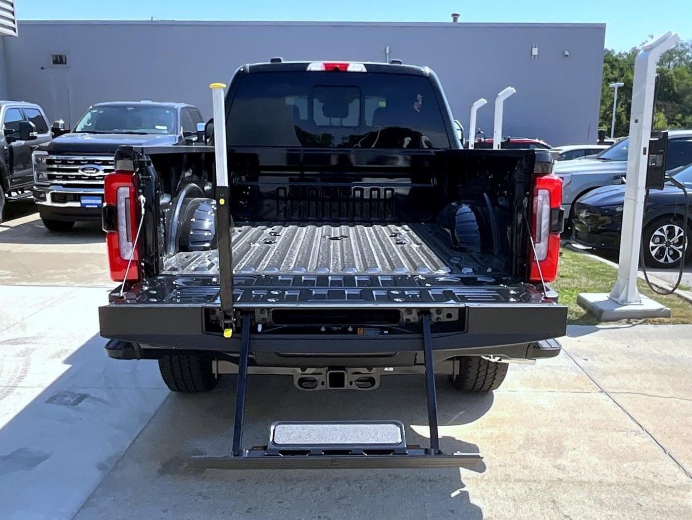 2026 Ford F-350 photo 9