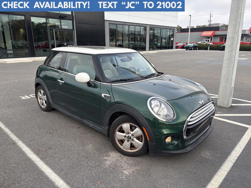 2015 MINI Cooper Base's photo